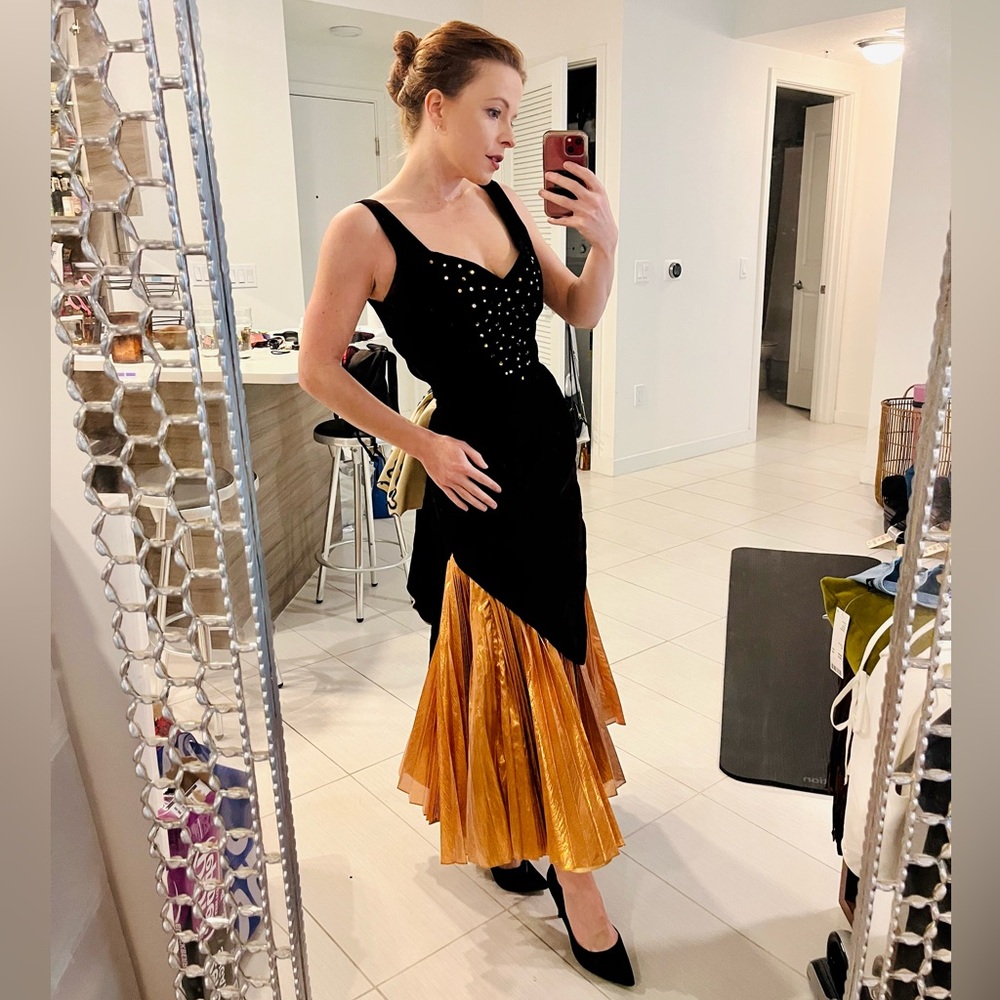 Theatrical Victorian Style Velvet and Lamé Gown with Beadwork and Bow -Costume - Picture 3 of 11